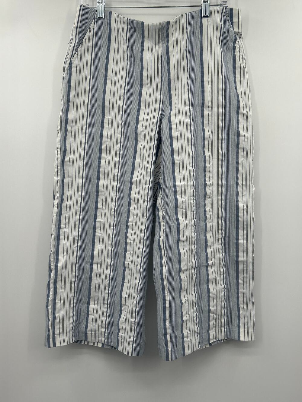 Tribal Size 12 Striped Pull-On Capri Pants Blue White Nautical Coastal Beachy